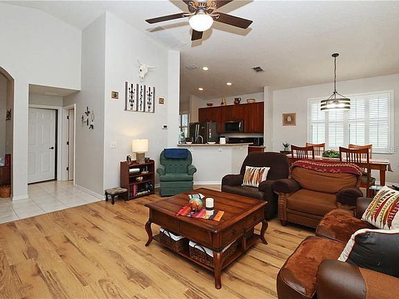 3rd image of 870 Summit Greens Blvd