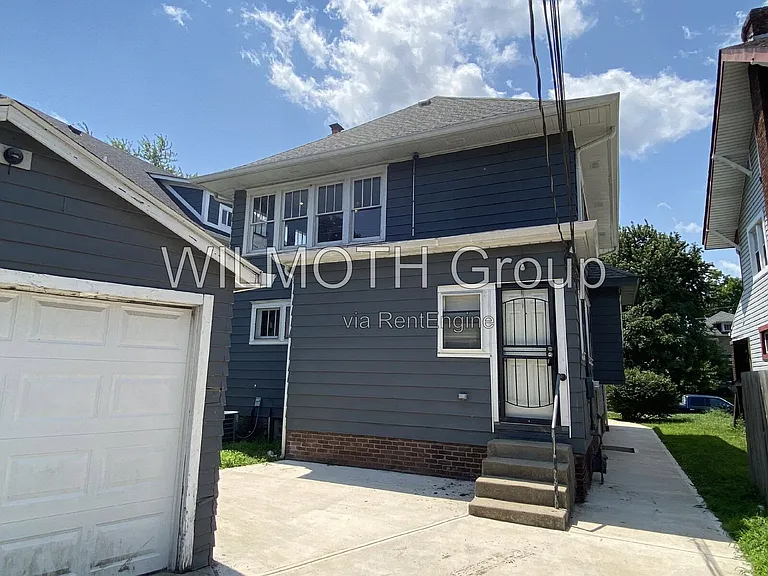 3047 N College Ave — Photo 22