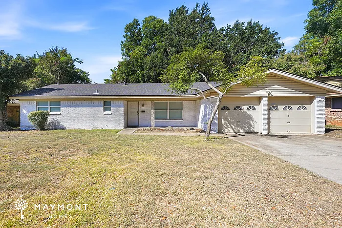 3 bed, 2.0 bath, 1648 sqft, $1,945 — Photo 3