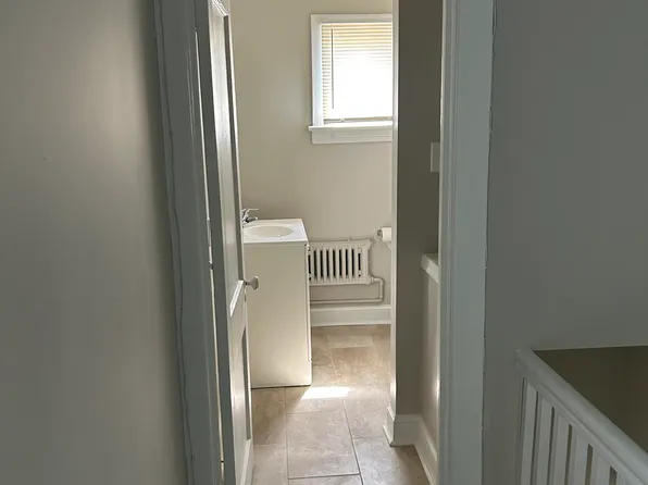 27-29 E State St, Media, PA 19063