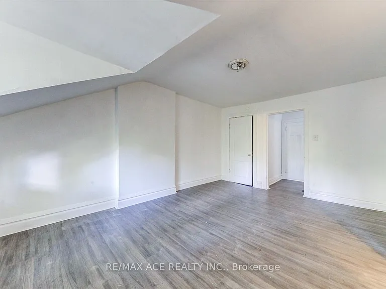 173 Spadina Rd #3 — Photo 10