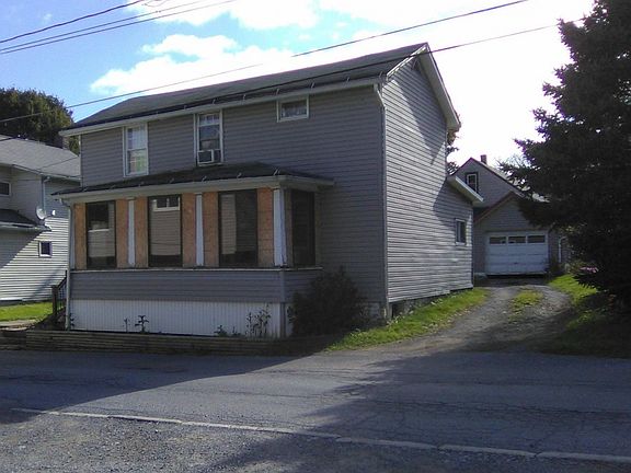3rd image of 604 Ann St