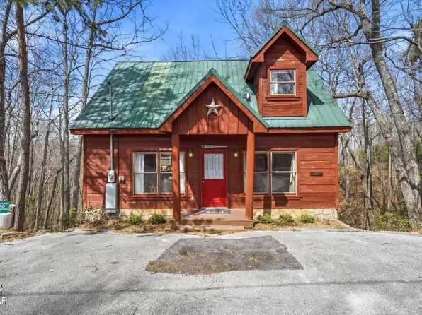 2430 School Hse Gap Rd N, Sevierville, TN 37876