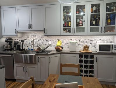 6557 4th Ave NE APT 2, Seattle, WA, 98115