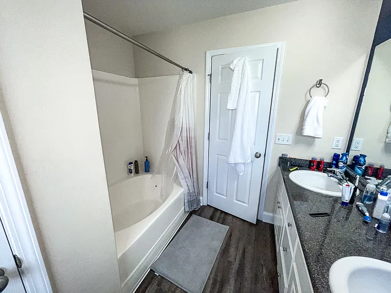 613 Waverly Ln — Photo 12