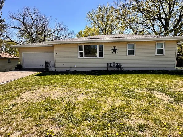 205 Main St W, Geneva, MN 56035