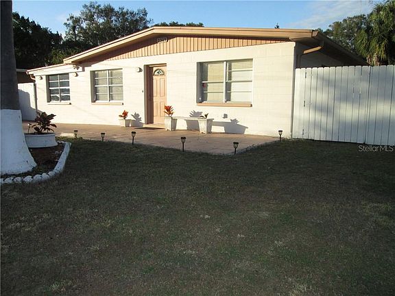3rd image of 2303 W Cluster Ave
