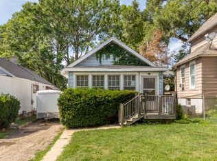 266 Watch St, Elgin, IL 60120