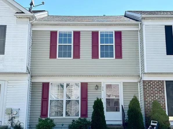 24 Lisa Dr, Newark, DE 19702