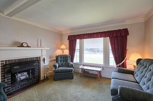 3rd image of 126 East Broadway