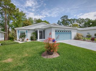 32672 Oak Park Dr, Leesburg, FL 34748