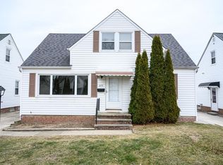 675 Pendley Rd, Willowick, OH 44095