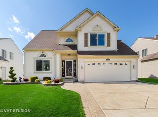 512 Rose Ln, Bartlett, IL 60103