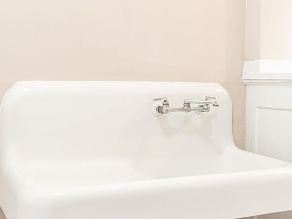 5th image of 80 Seward Ave #0B-1Ba-550Sqft