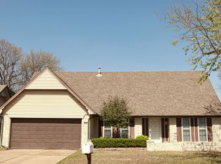 10915 E 29th St, Tulsa, OK 74129