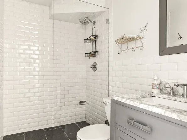 360 Washington Avenue image 5 of 6