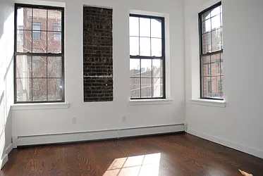 Rented by Urban Ambiance