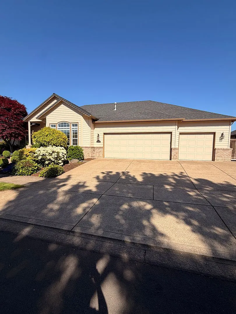 Building Photo - 2545 Walnut Ridge Dr
