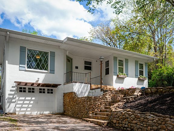 4th image of 21 Dowlen Rd