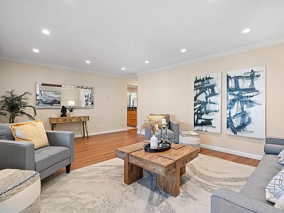 2nd image of 449 Alberto Way Unit C136