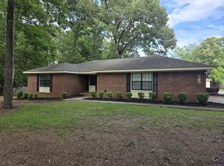 636 Smithville Church Rd, Warner Robins, GA 31088