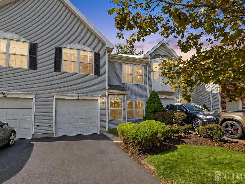 1st image of 103 Crest Stone Cir