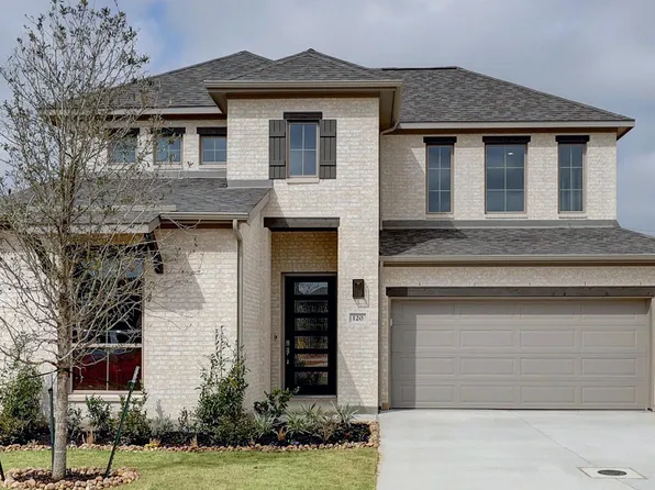 120 Chinkapin Oaks, Castroville, TX 78009