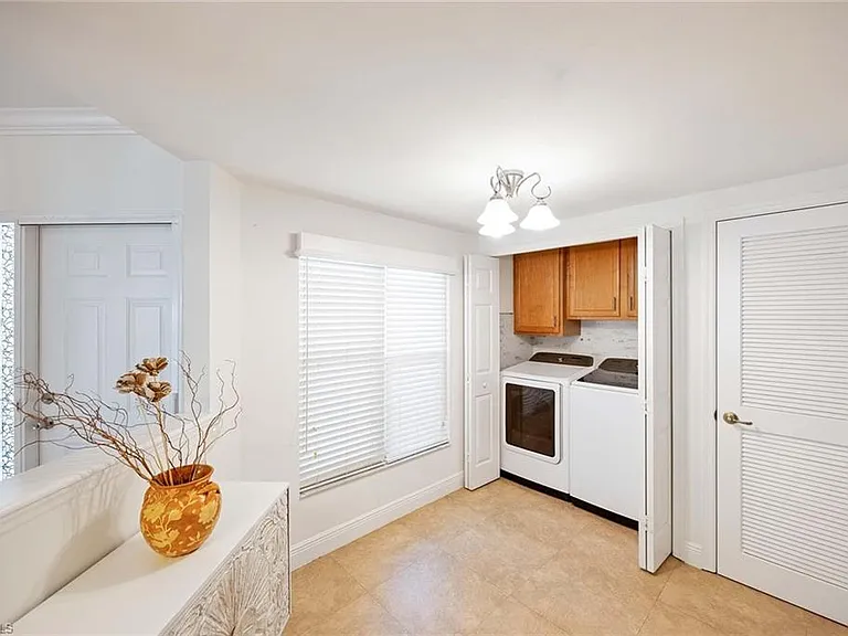 5455 Worthington Ln #103 — Photo 18