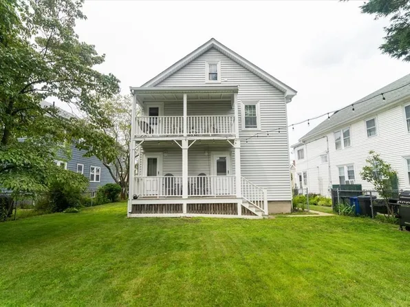 105-107 Lynde St, Melrose, MA 02176