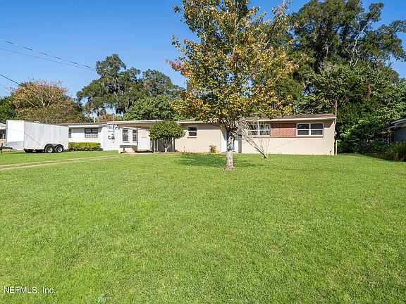 3rd image of 3624 COLEBROOKE Drive