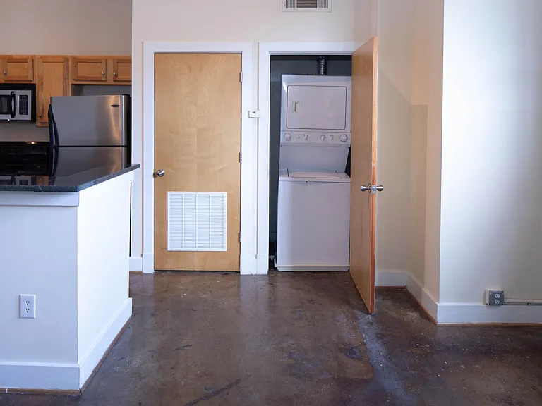 Cornish Brewery Apartment Homes — Photo 91
