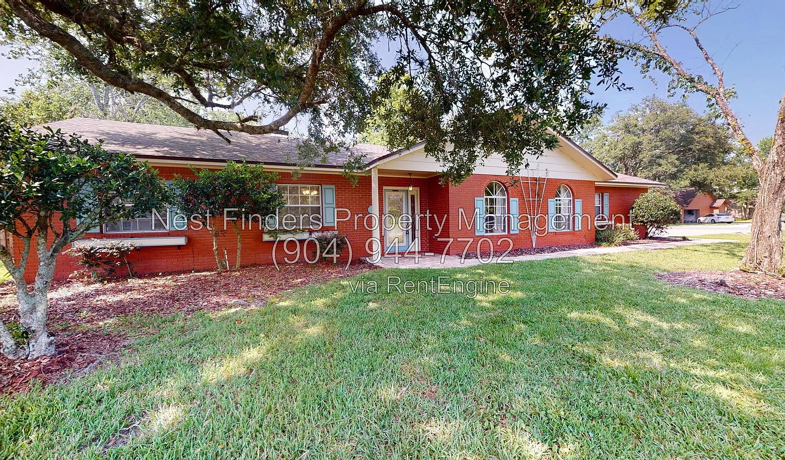 3 bed, 2.0 bath, 1881 sqft, $2,200 — Photo 2