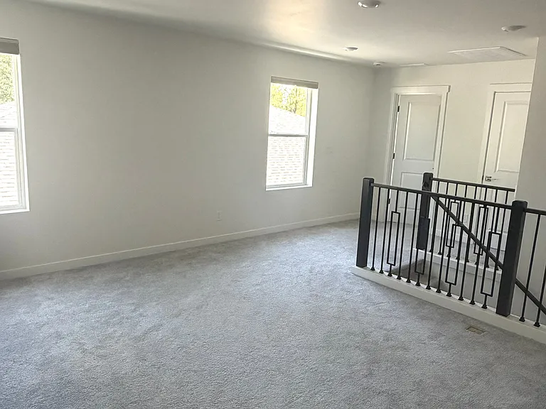 8912 48th Pl NE — Photo 17