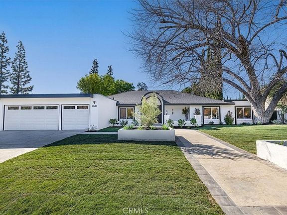 3rd image of 9847 Bothwell Rd