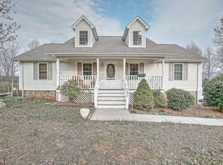 140 Mountain Ridges Dr, Jonesborough, TN 37659