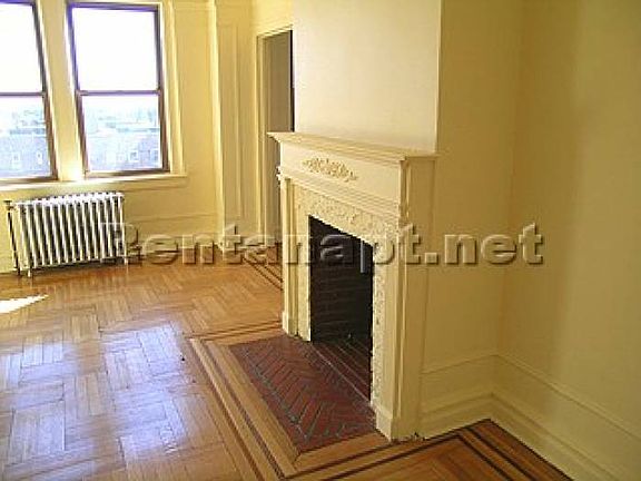 2nd image of 8240 Lefferts Blvd