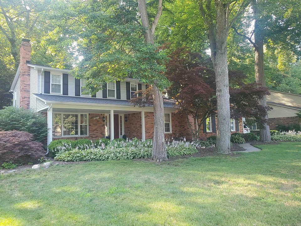 1st image of 53641 Sherwood Ln