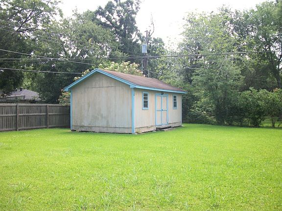 3rd image of 719 14th St