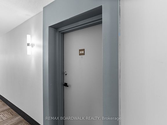 2nd image of 218 Viewmount Dr #308