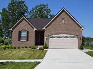 2041 Sheffield Dr, Ypsilanti, MI