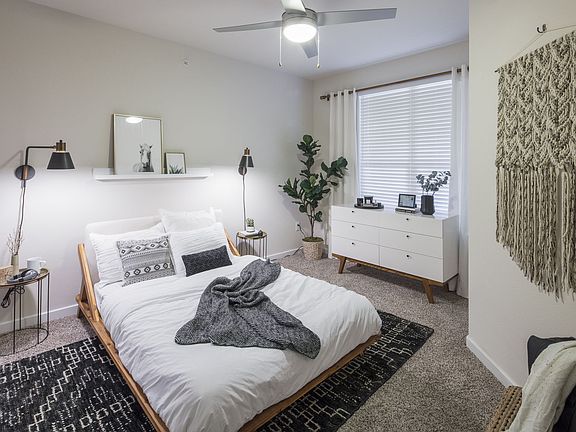5th image of 15480 Dallas Pkwy #13003