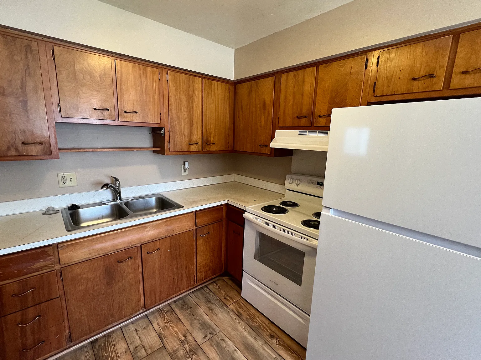 2 bed, $925 — Photo 4