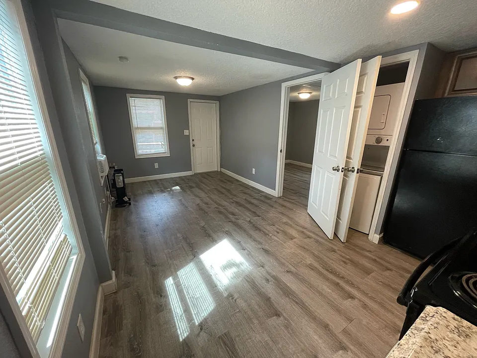 1020 Portage St #1-C