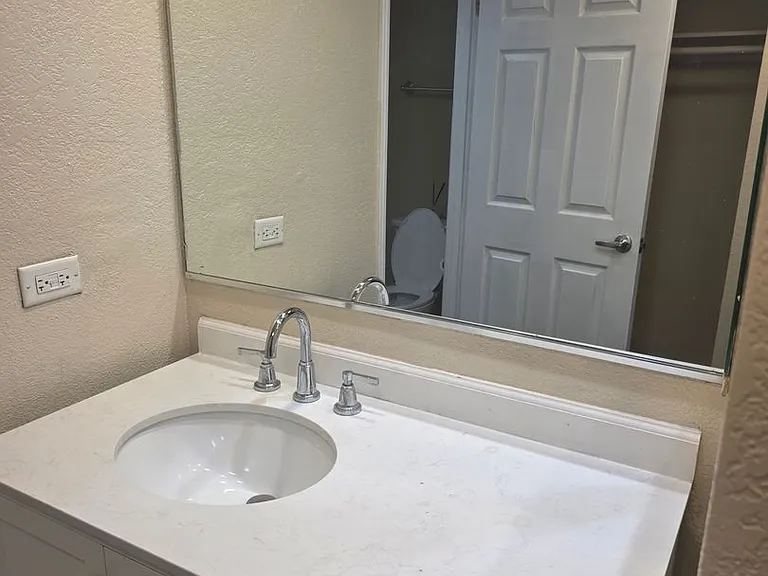 240 W Lincoln Ave #17 — Photo 10