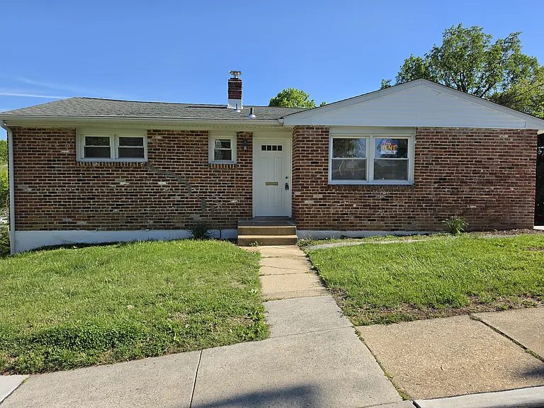 72 Ray St — Photo 1