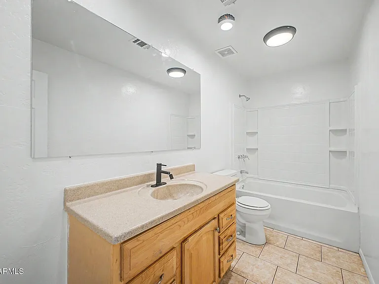 7119 W Krall St — Photo 13