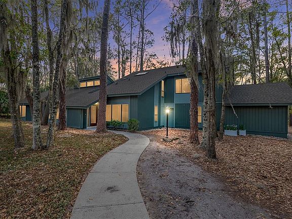 4th image of 6424 SW 37th Way