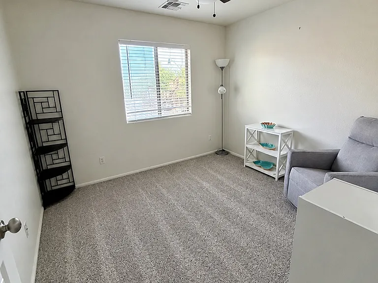 1072 S Cheshire Ln — Photo 12