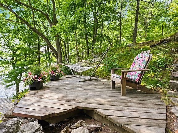 5th image of 334 Healey Lake Rd