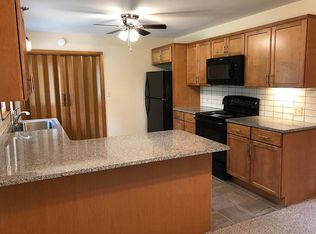 927 E Lindberg St, Springfield, MO 65807